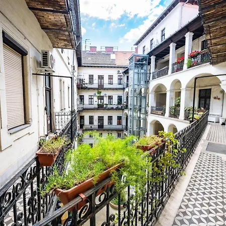 Appartamento Urban Haven - 3 Beds, 3 Baths, Free Parking, Near Market