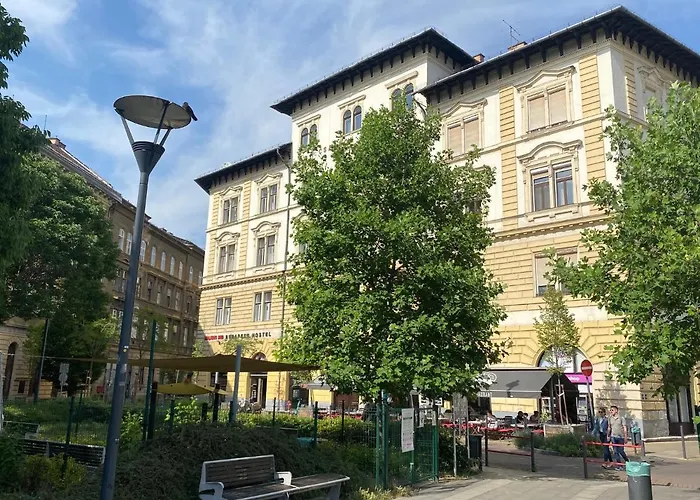 Appartement Urban Haven - 3 Beds, 3 Baths, Free Parking, Near Market Budapest